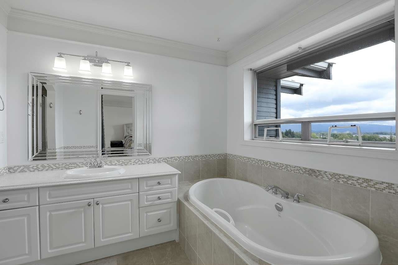 Listing Image 24