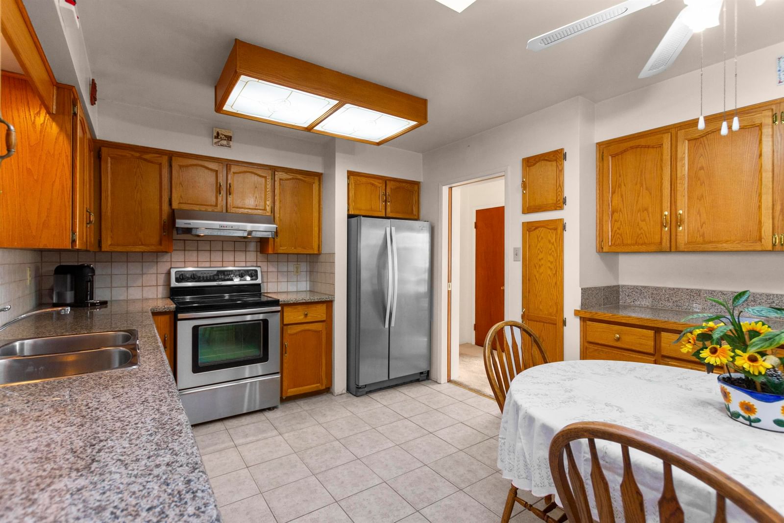 Listing Image 12
