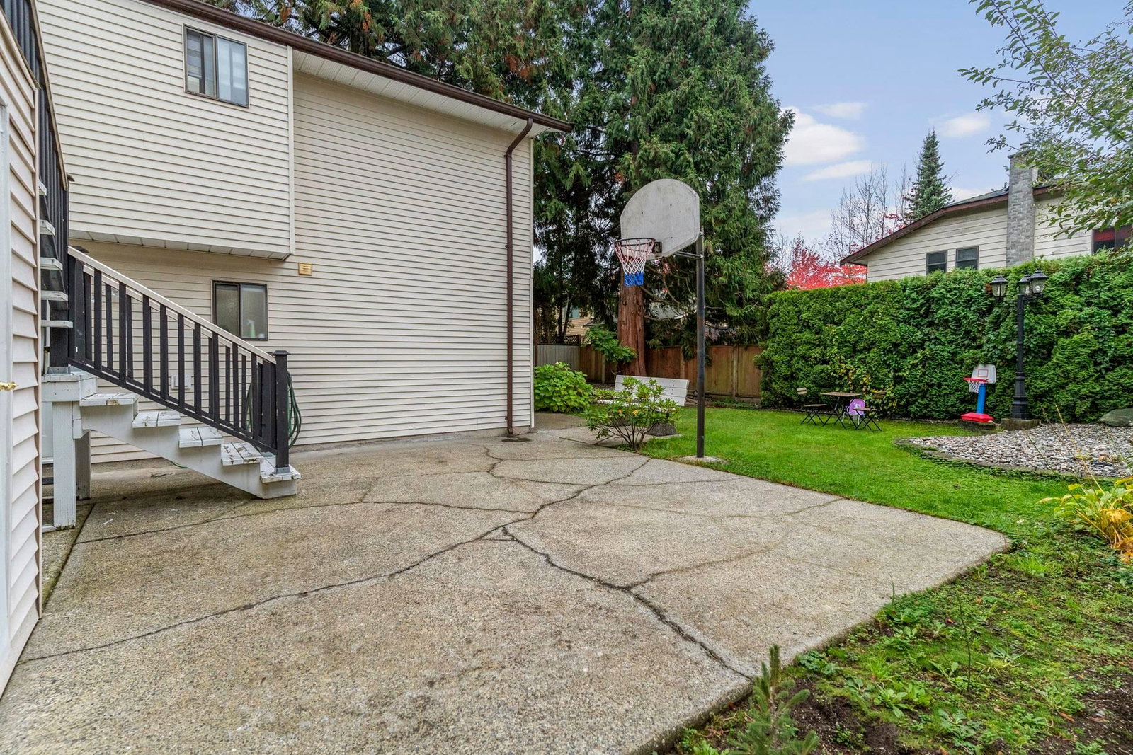 Listing Image 23