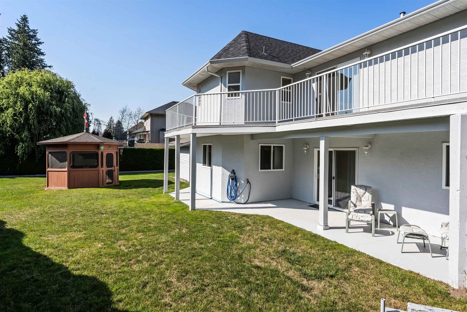 Listing Image 4