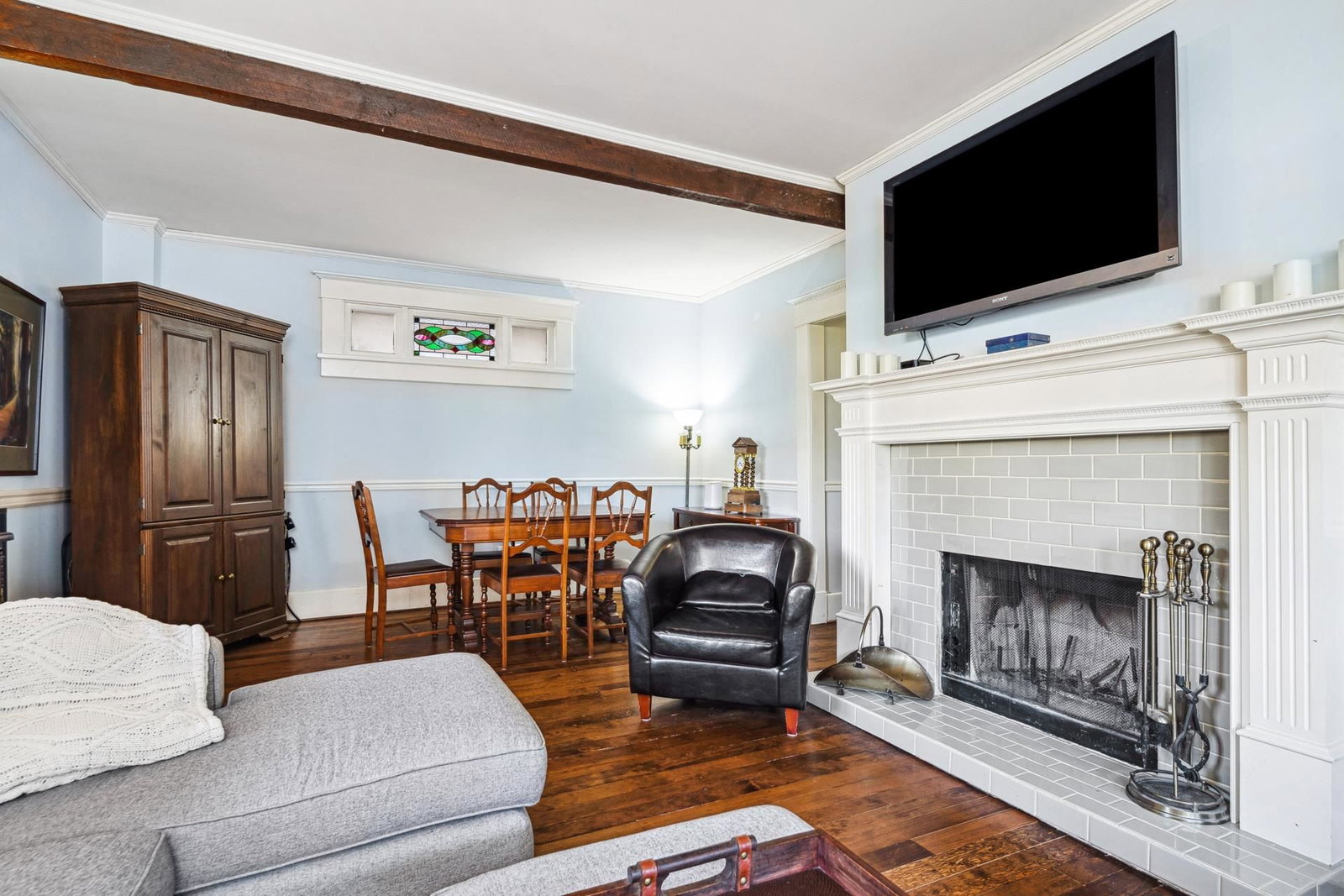 Listing Image 9