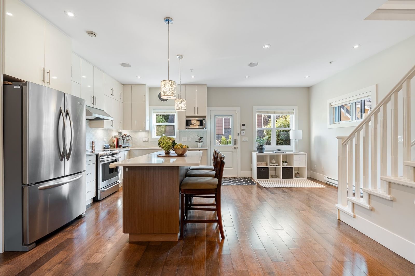 Listing Image 9
