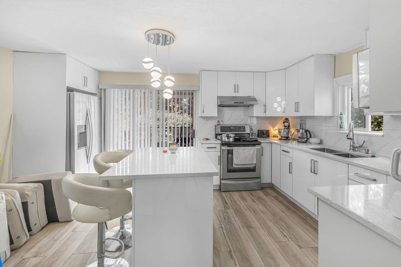 13906 68 Avenue, Surrey, V3W 2H1 | Image 3