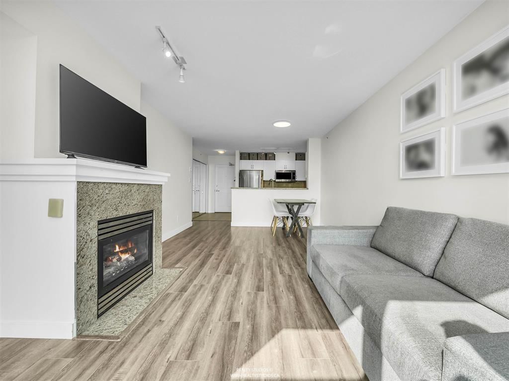 Listing Image 23