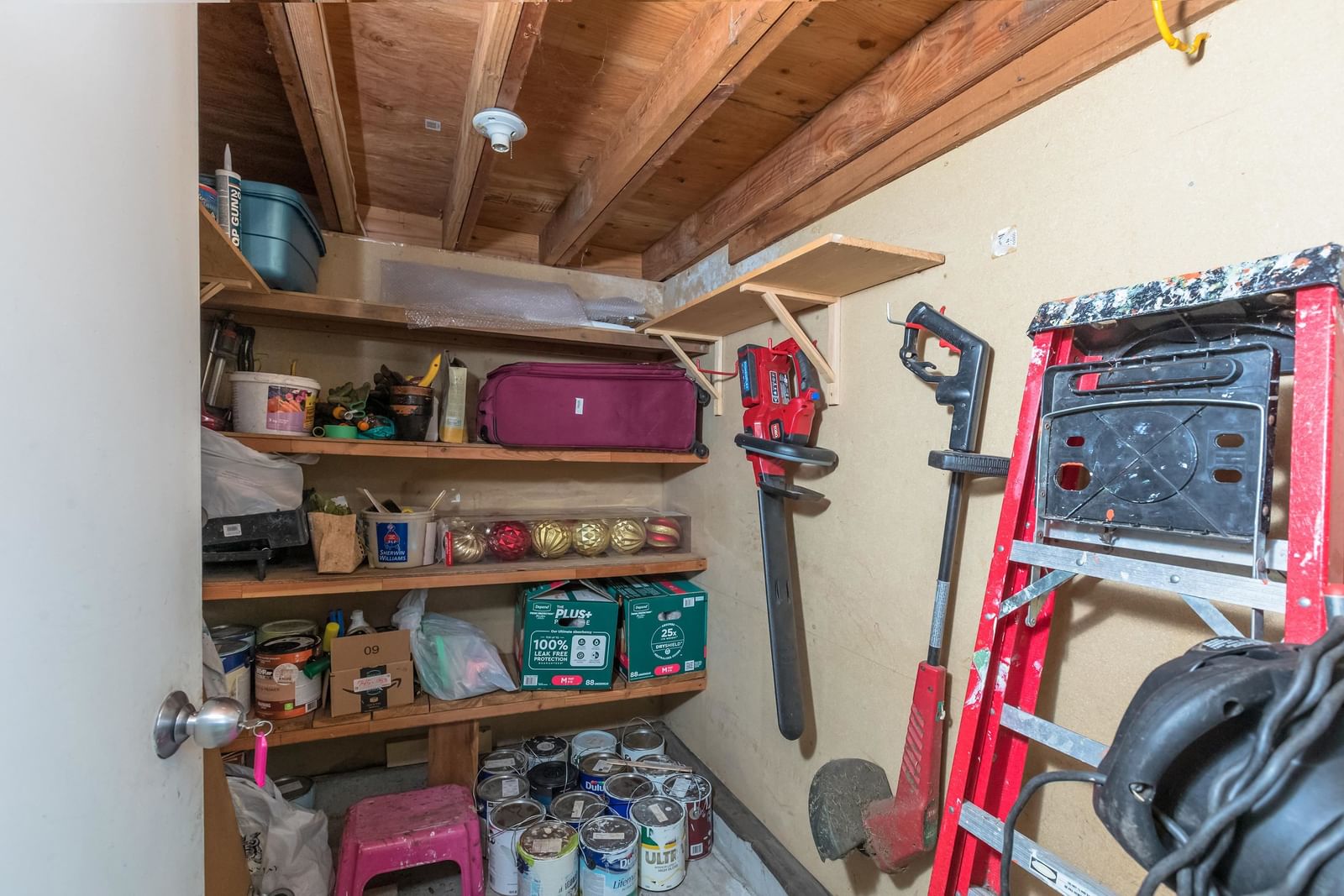 Listing Image 18