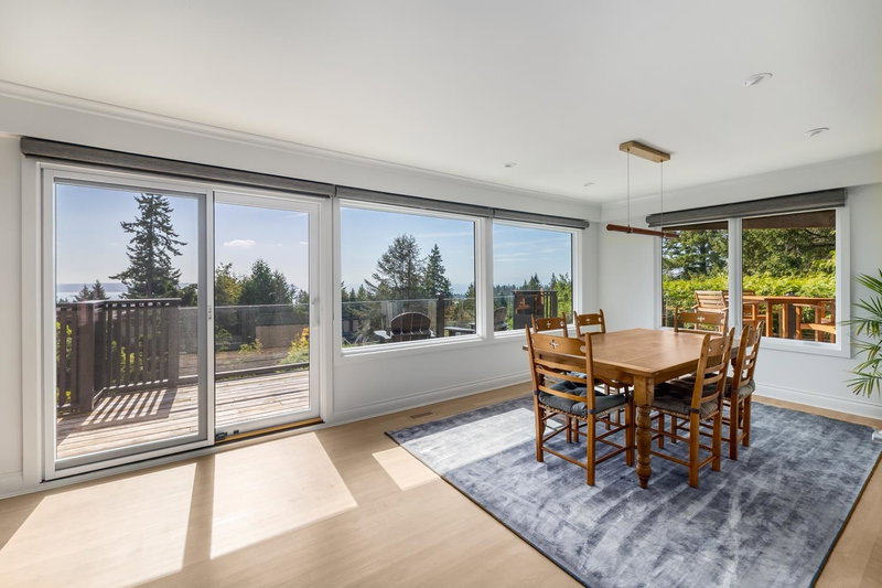 4615 Woodgreen Drive, West Vancouver, V7S 2V4 | Image 3