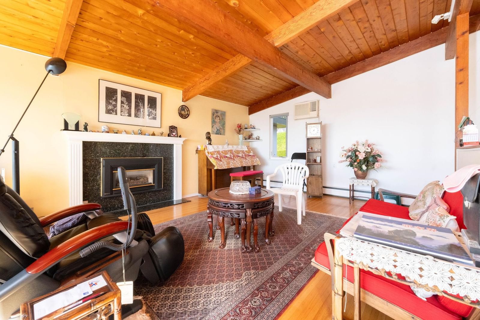 Listing Image 14