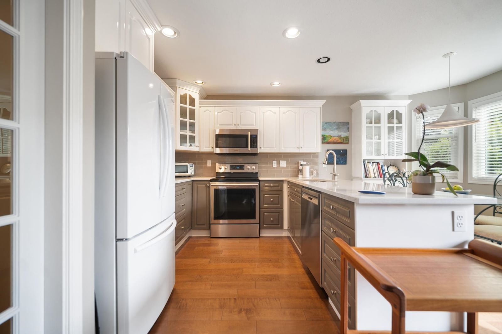 Listing Image 14