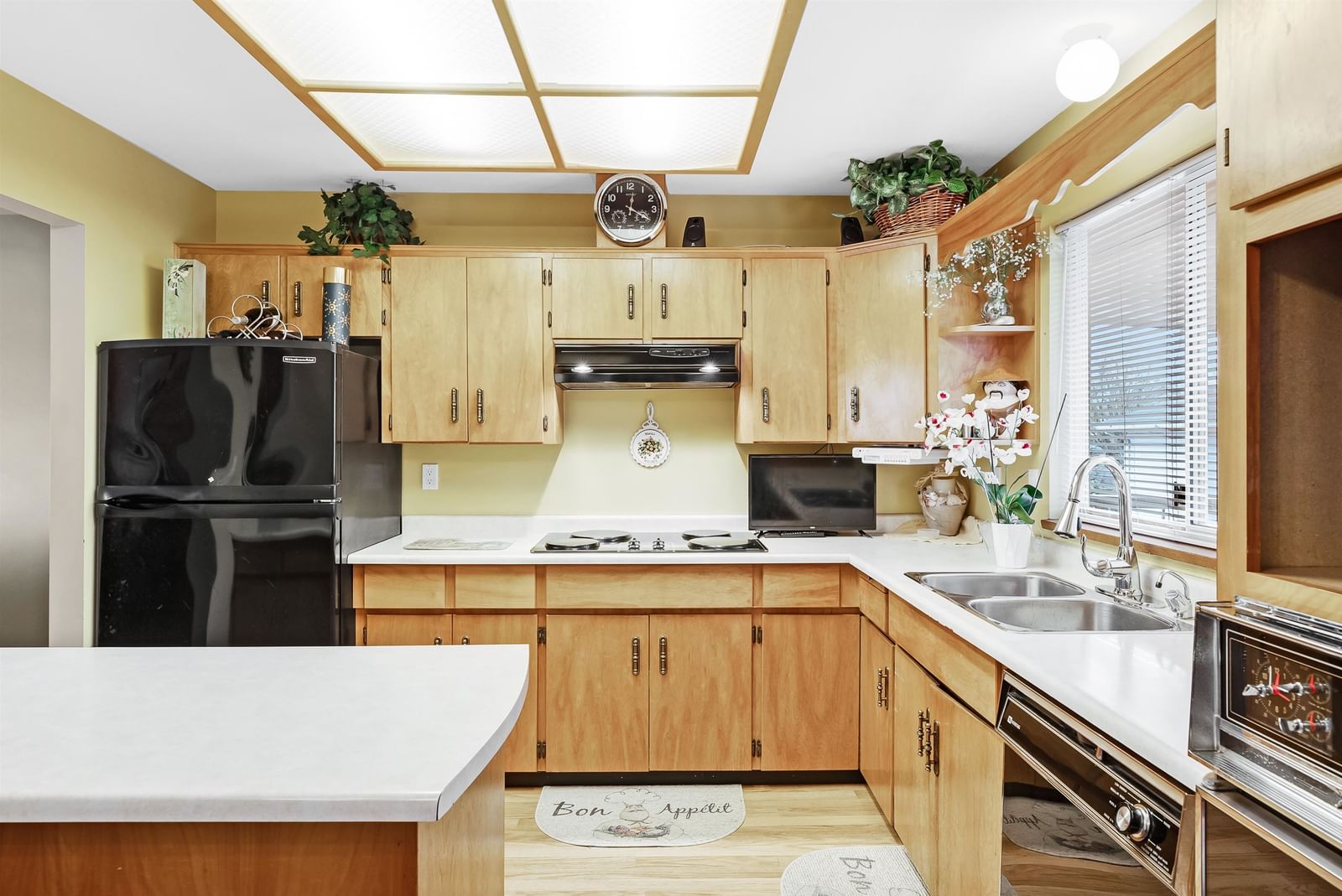 Listing Image 13