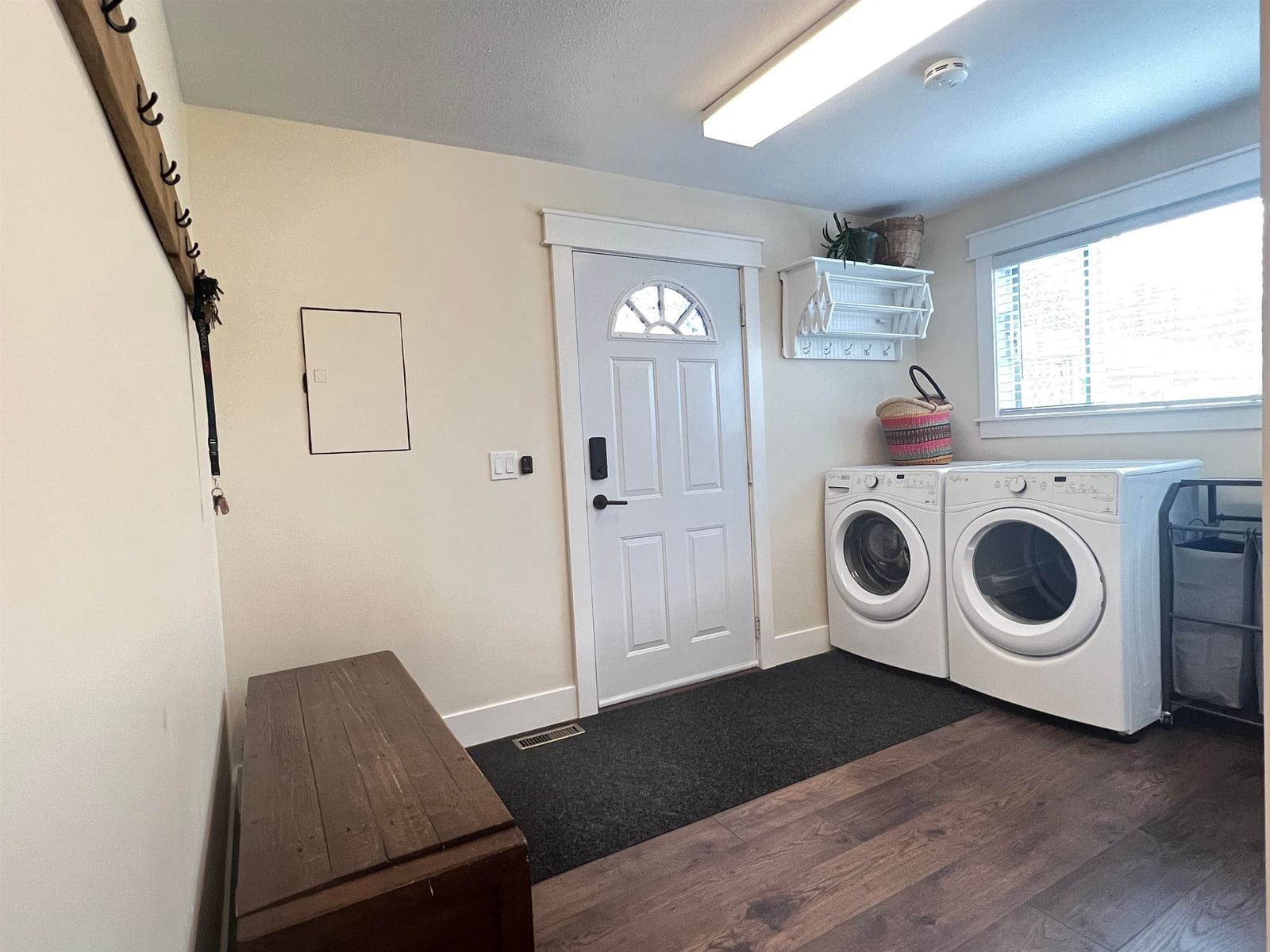 Listing Image 23