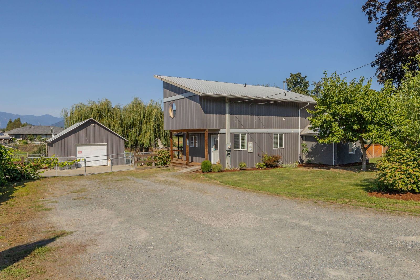 Listing Image 1
