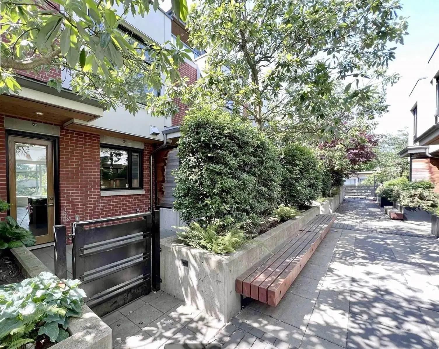Listing Image 18