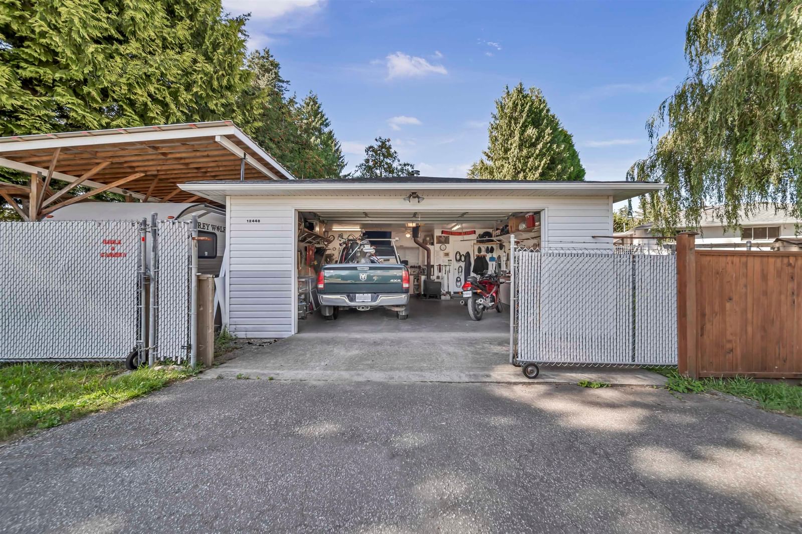 Listing Image 6