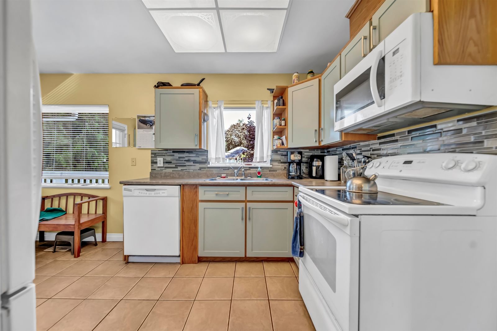 Listing Image 9