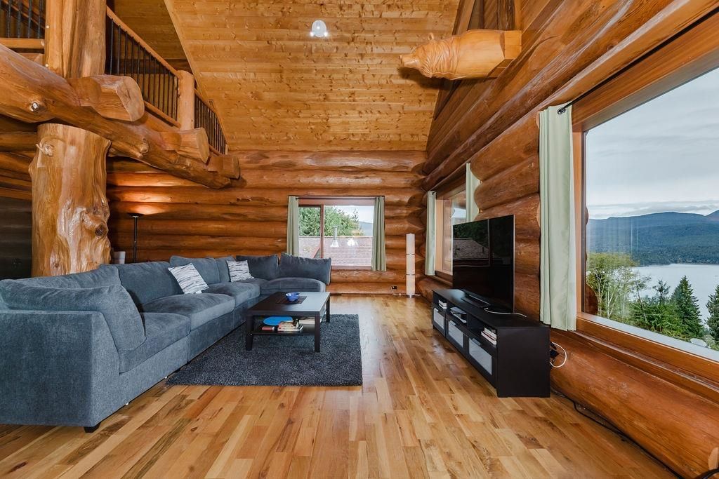 Listing Image 11