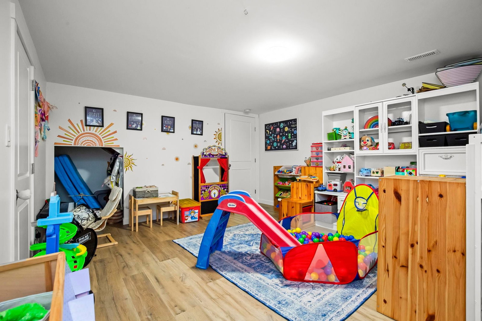 Listing Image 23