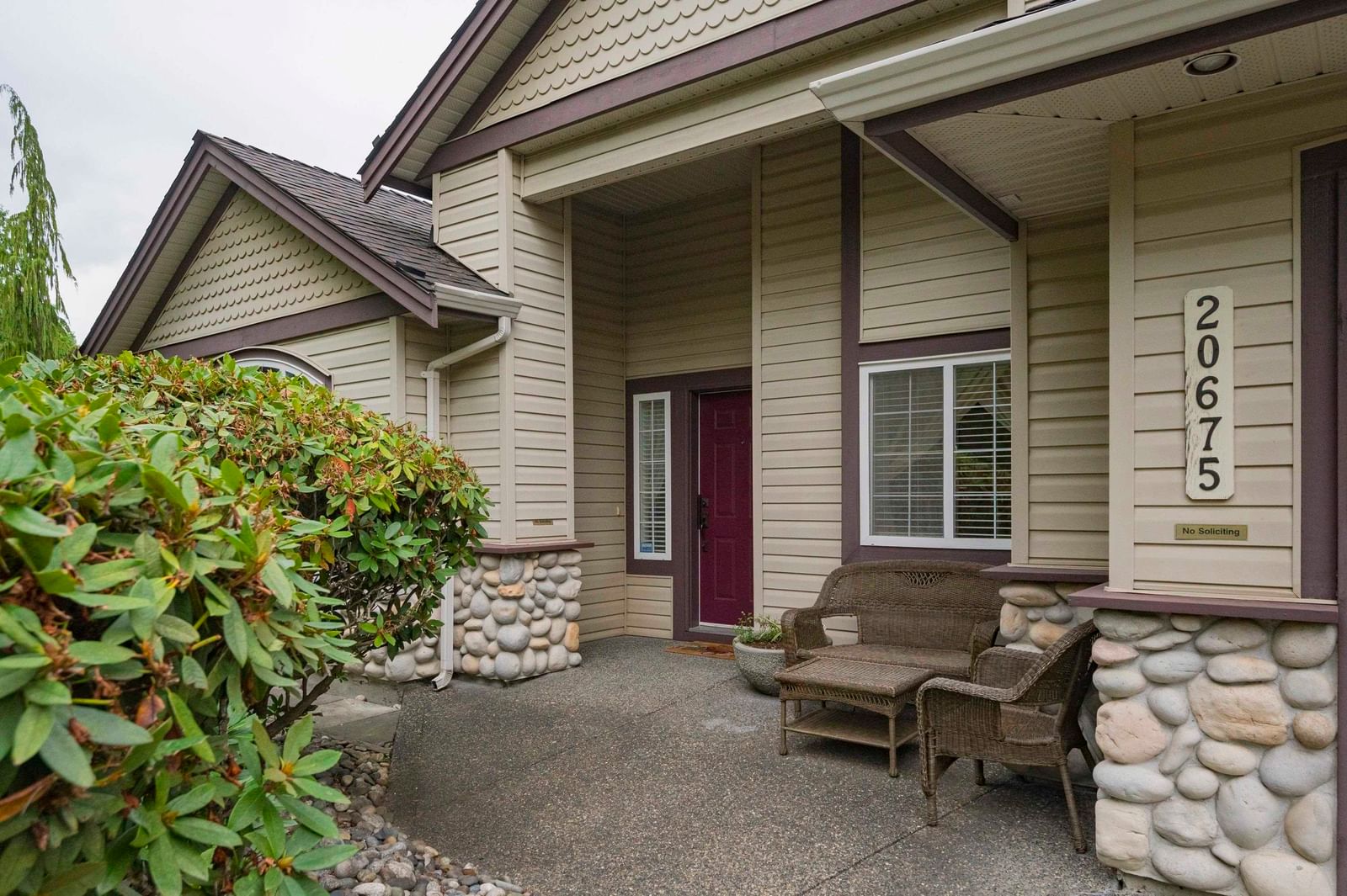 Listing Image 4