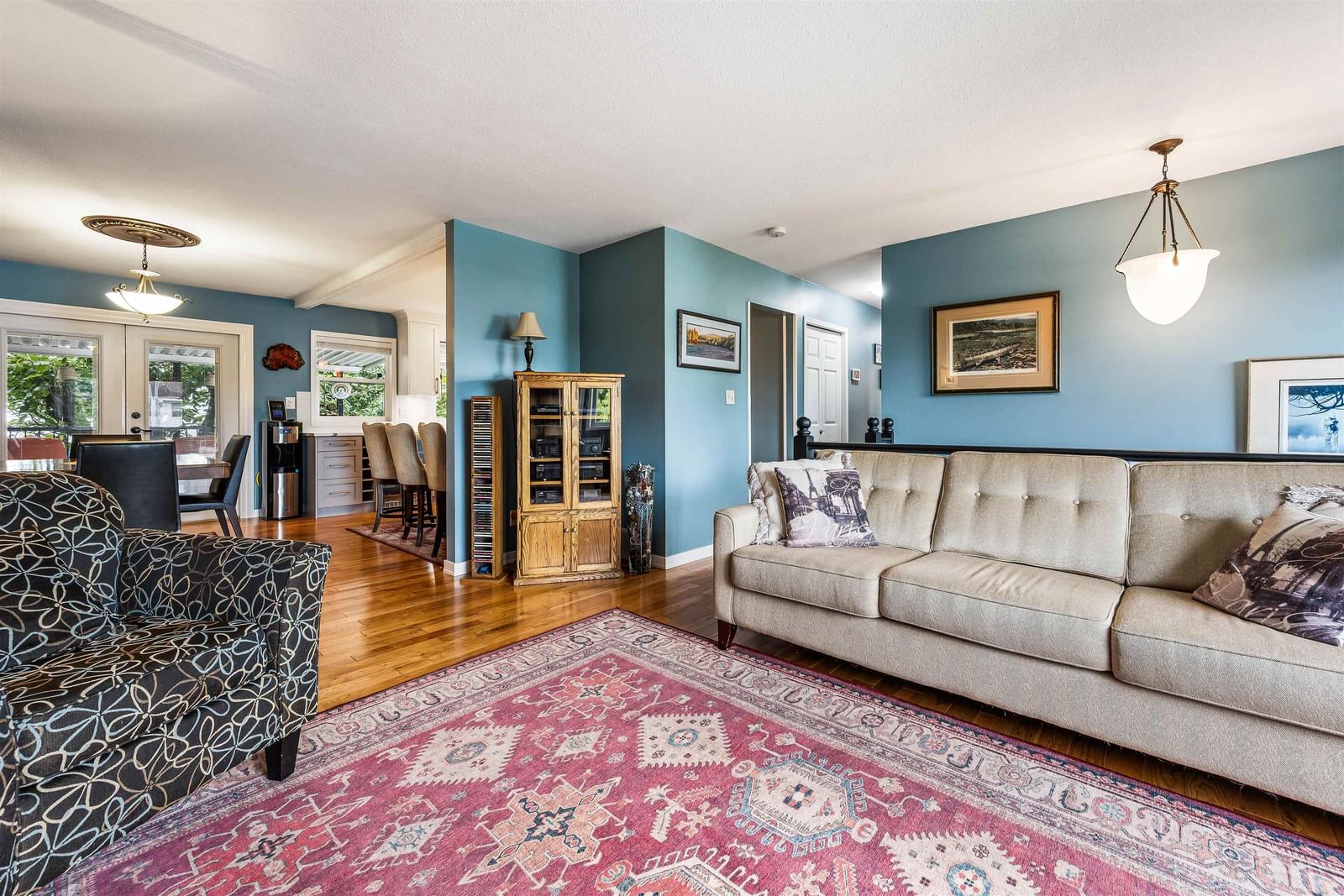 Listing Image 10