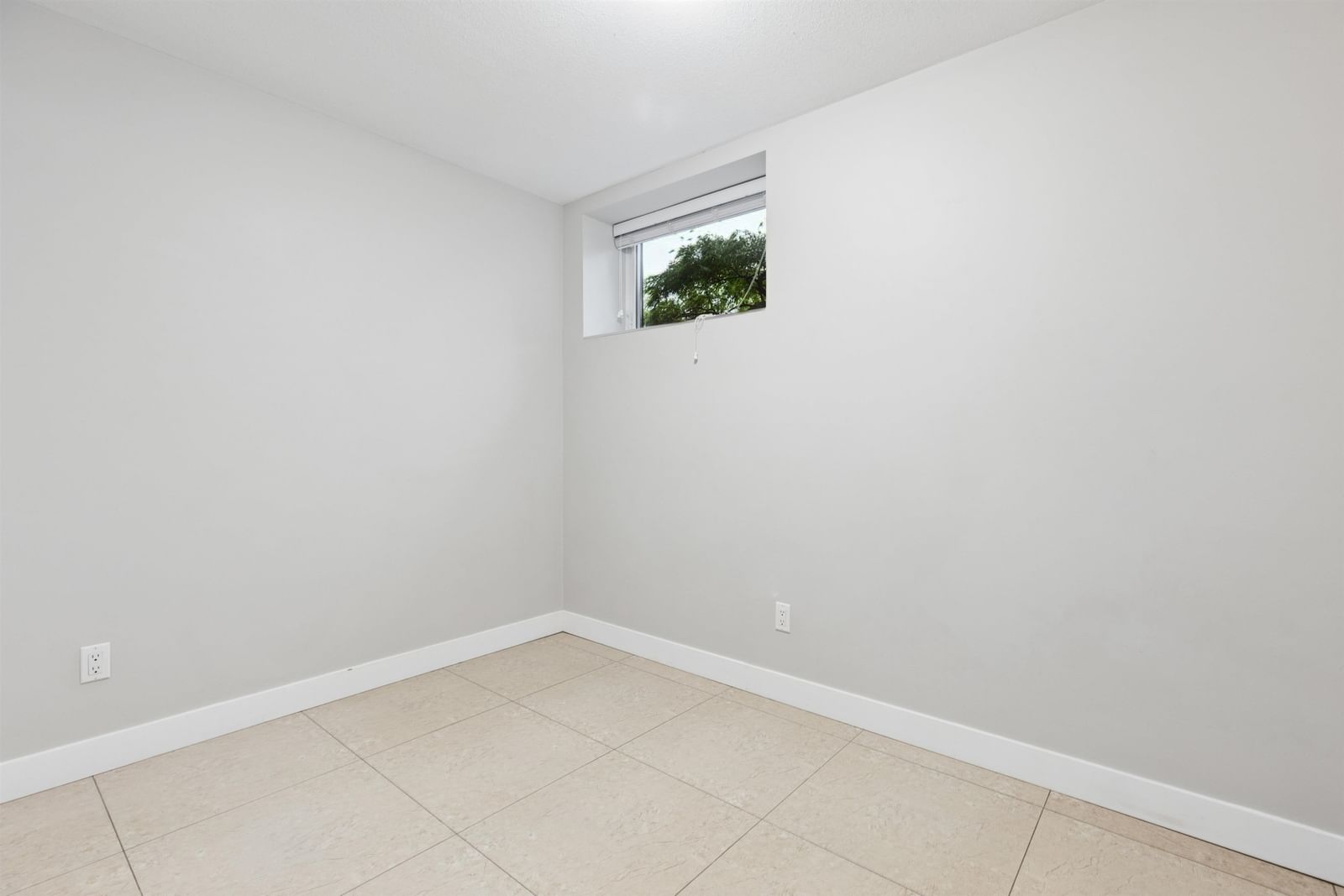 Listing Image 30