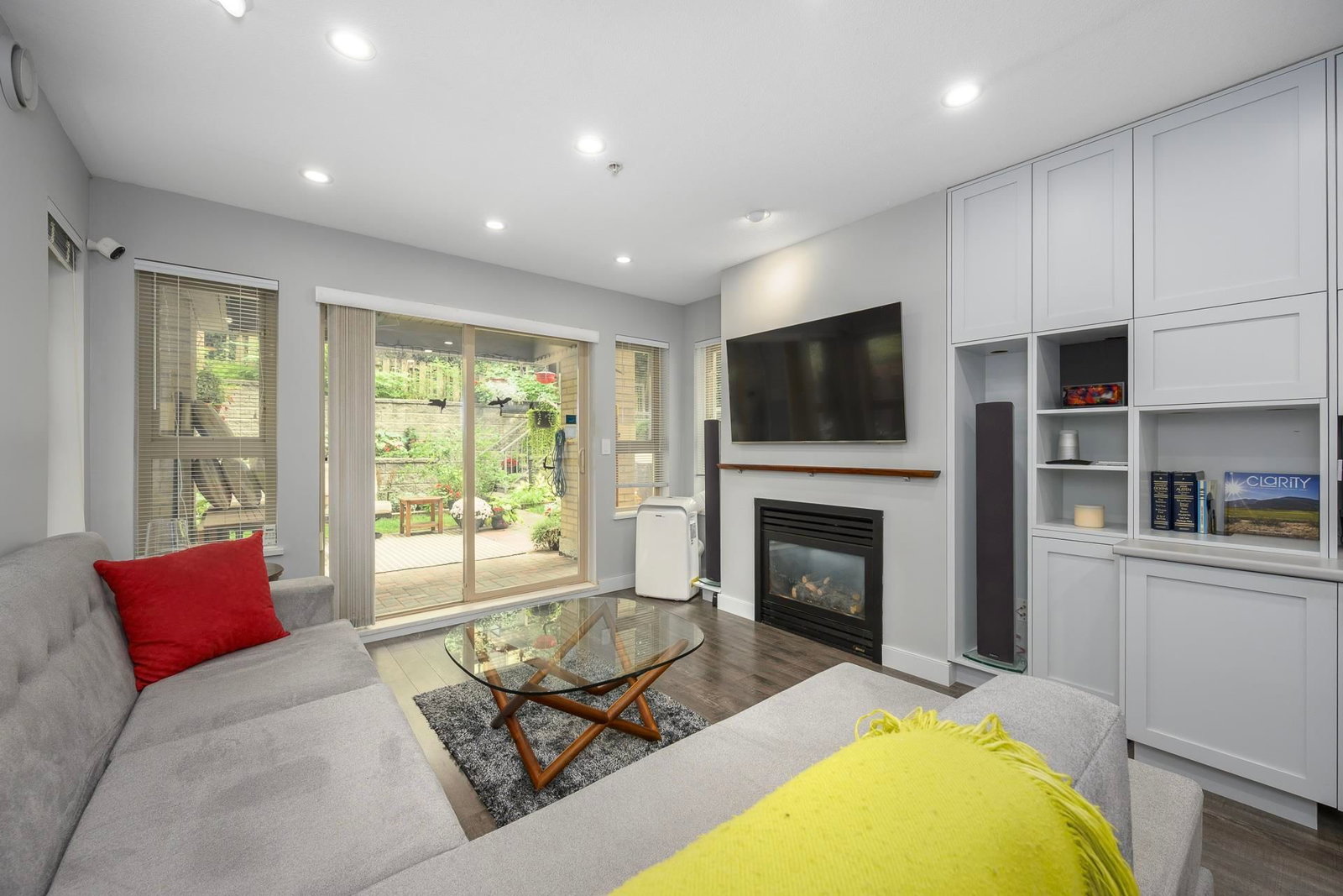 Listing Image 5