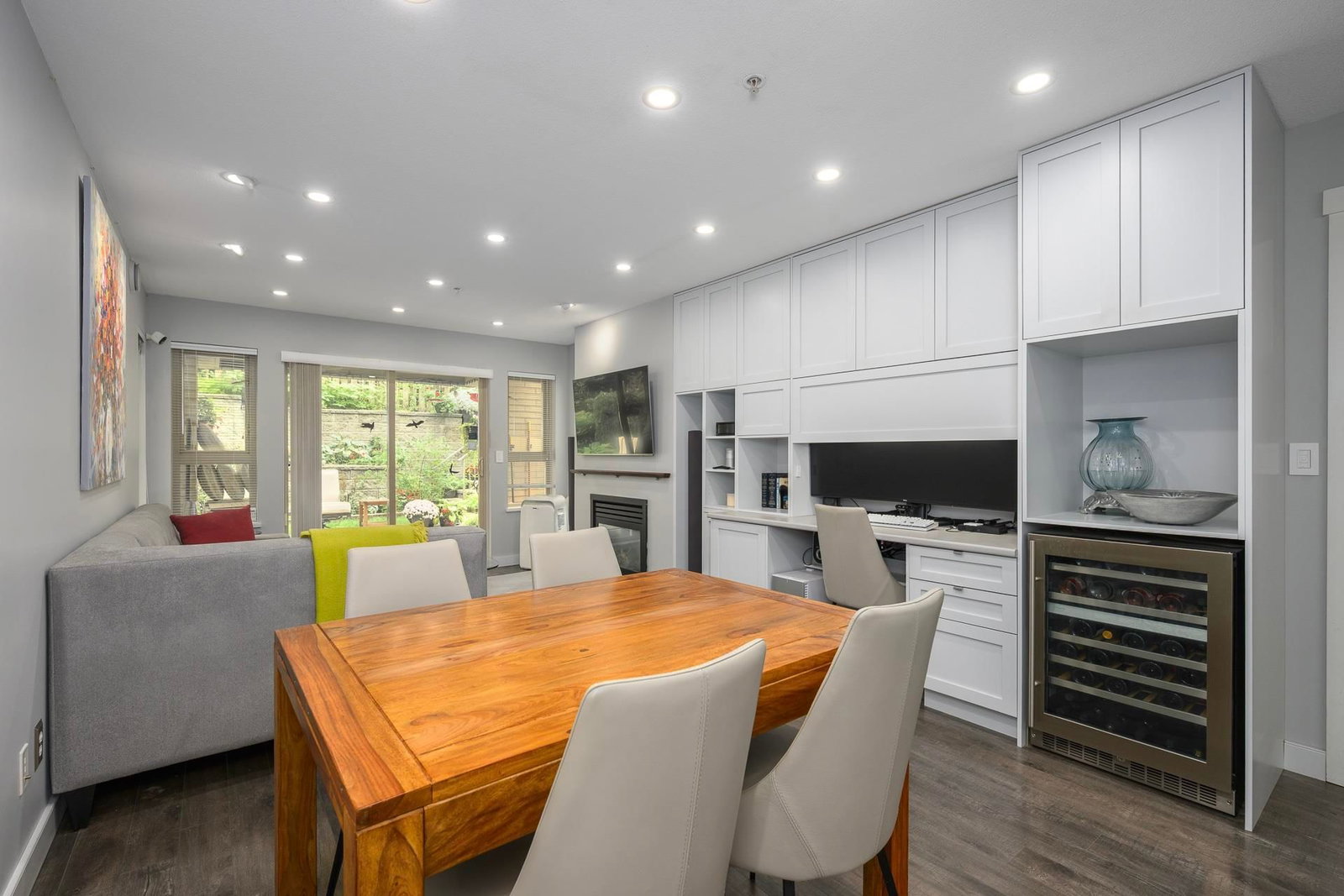 Listing Image 9