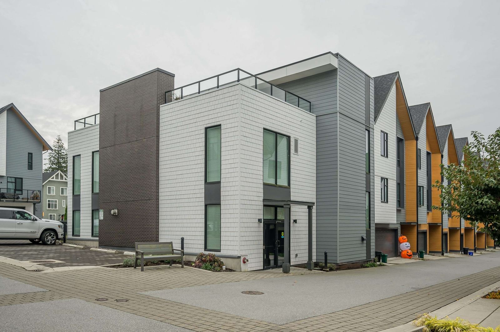 Listing Image 31