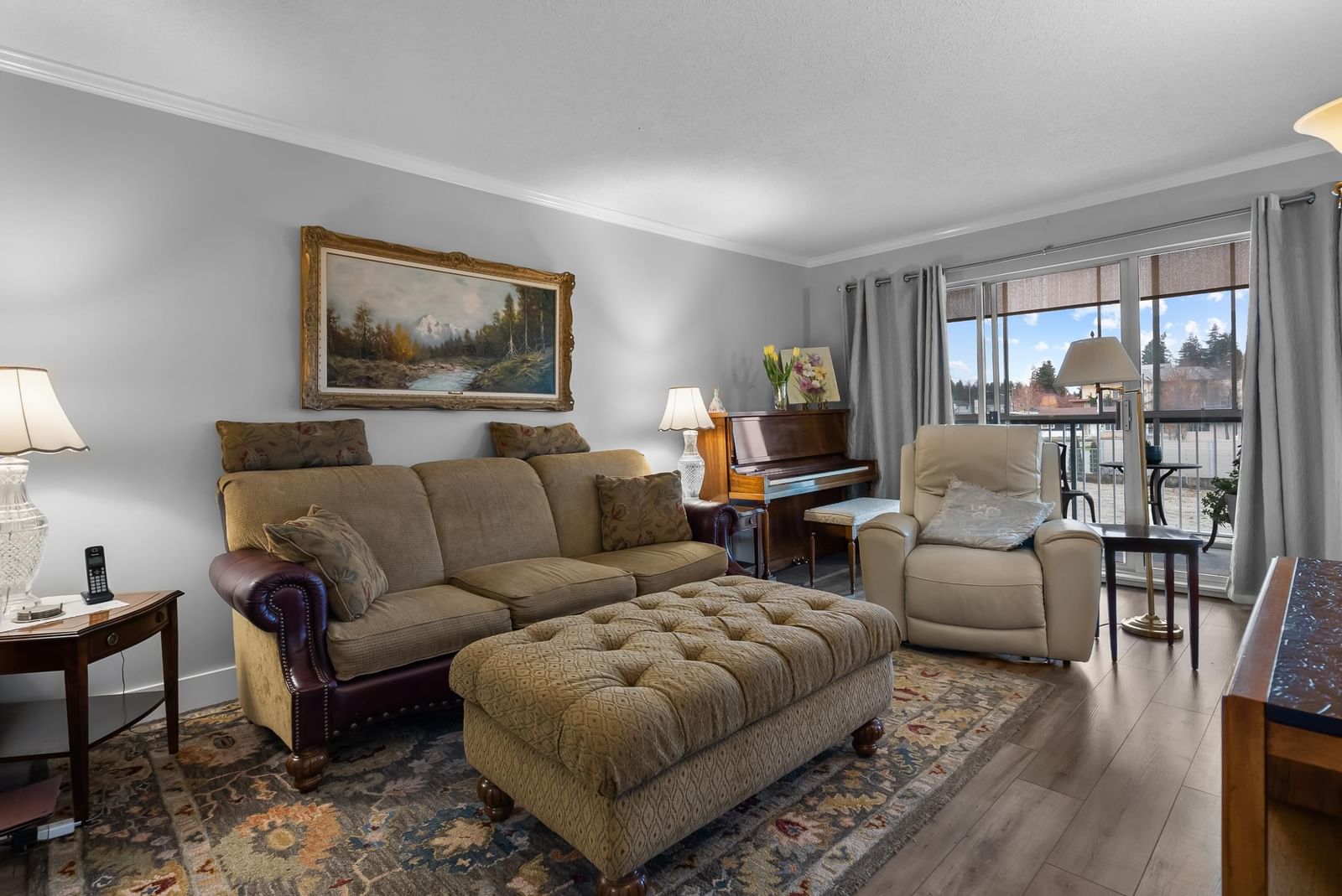 Listing Image 12