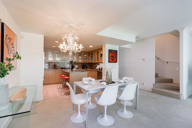 TH9 - 1650 Bayshore Drive