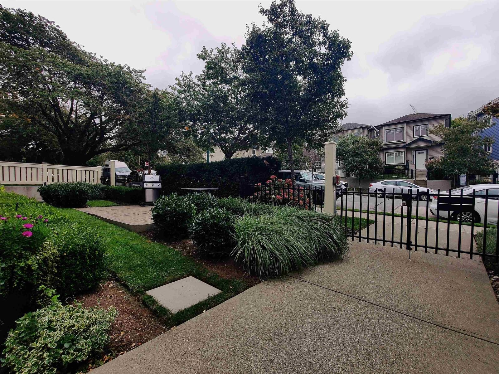 Listing Image 24