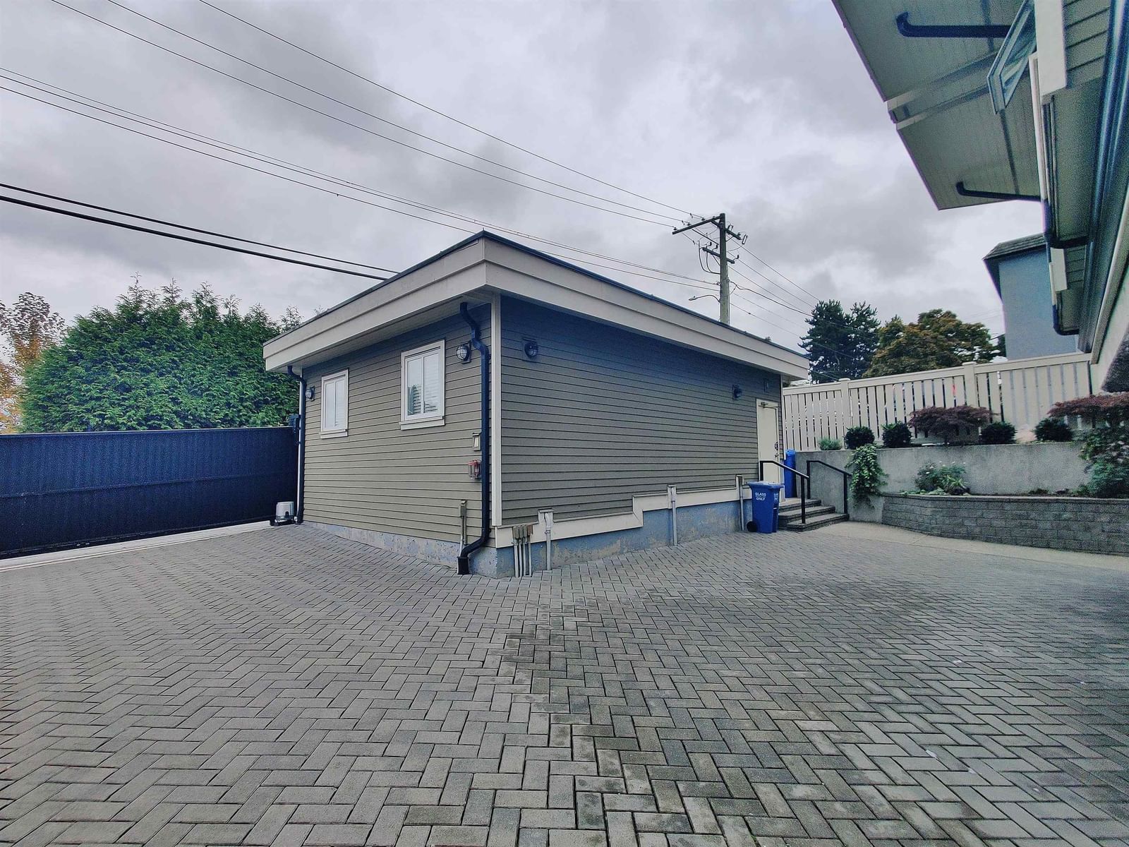 Listing Image 37