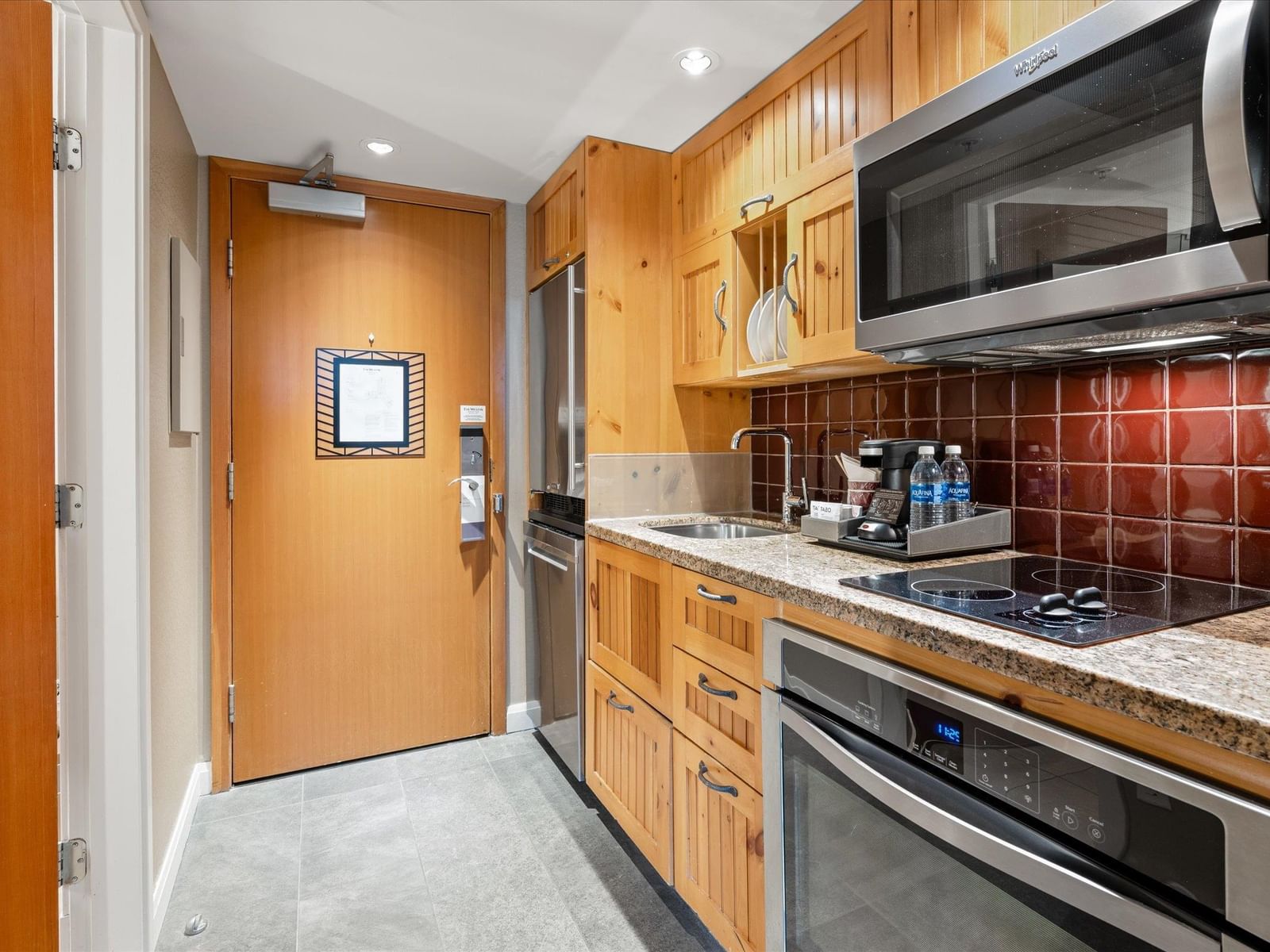 Listing Image 10