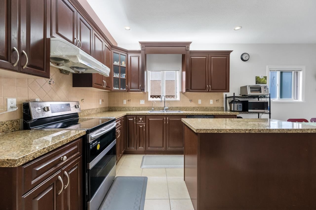 Listing Image 10