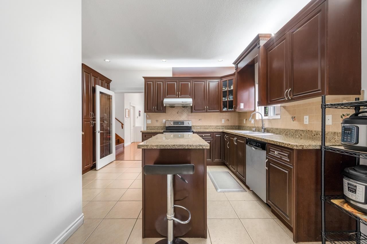 Listing Image 12