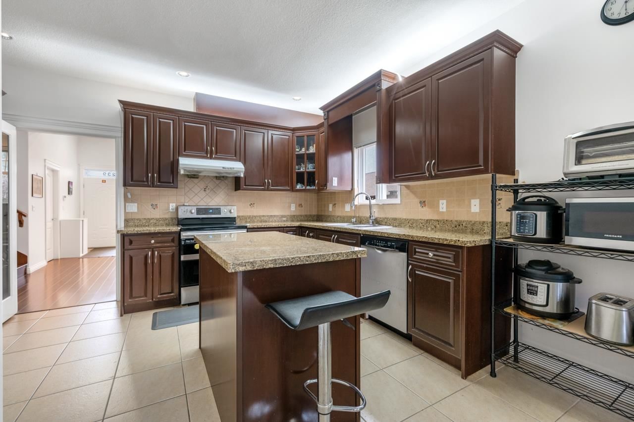 Listing Image 13