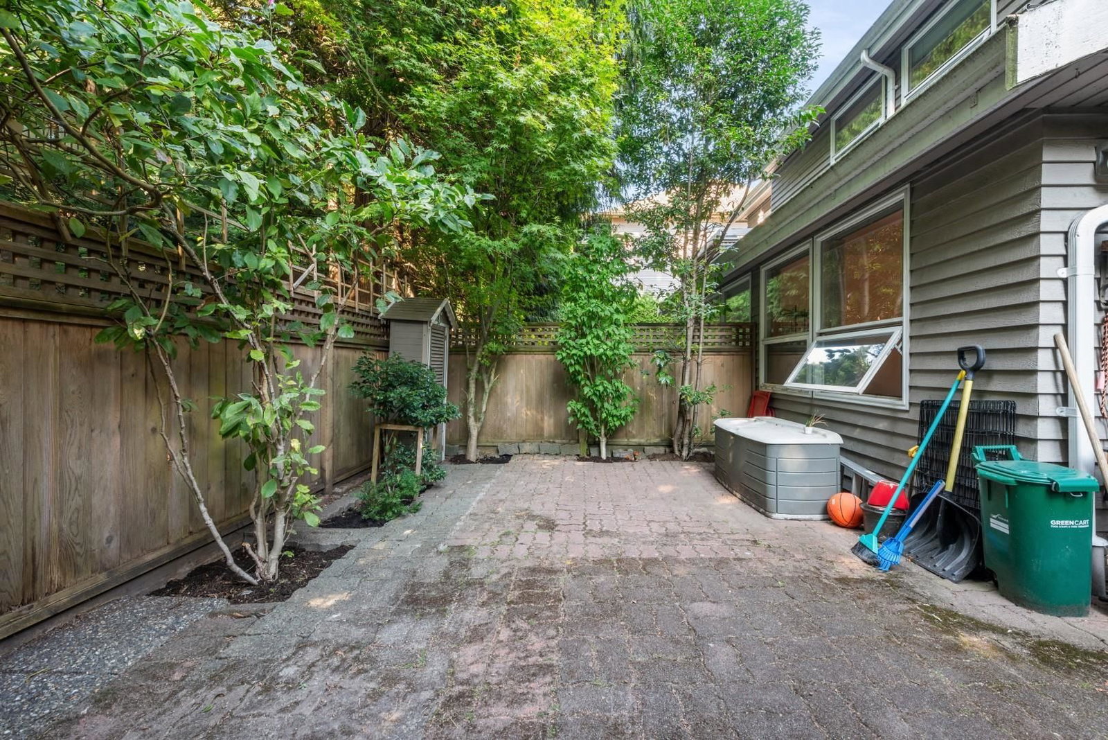 Listing Image 38