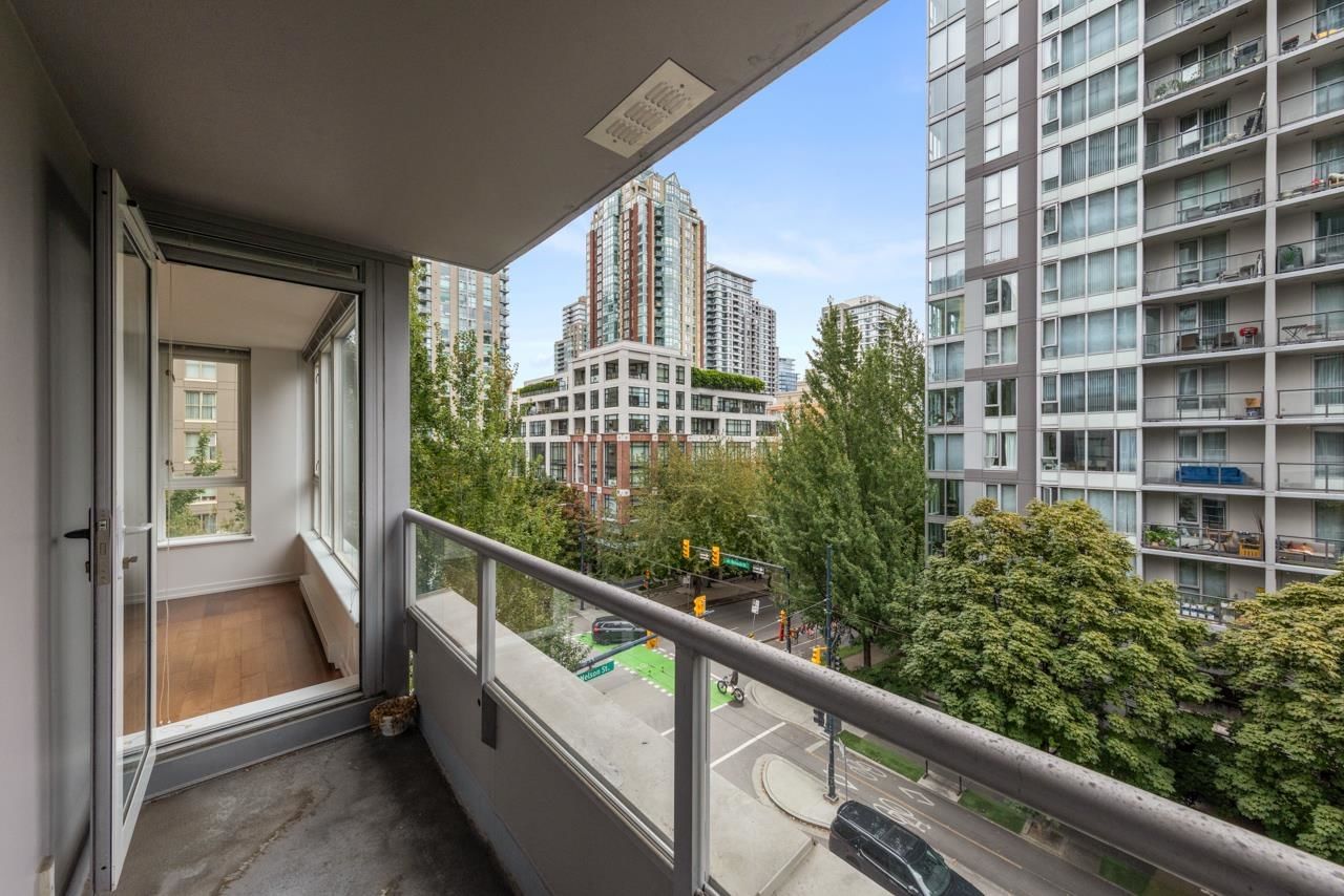 Listing Image 24