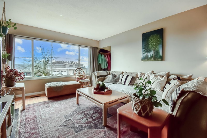 5477 Portland Street, Burnaby, V5J 2R5 | Image 2