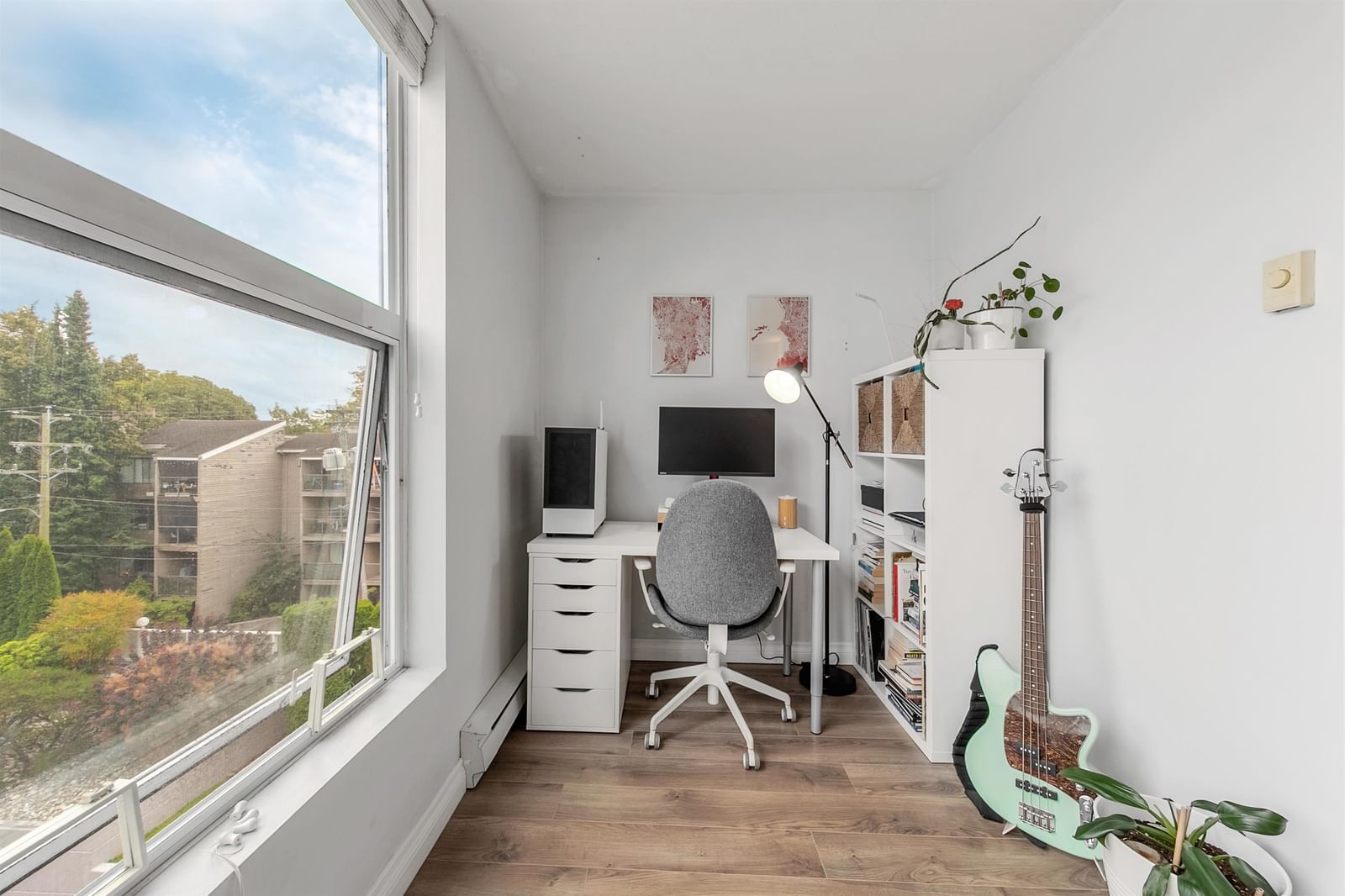 Listing Image 15