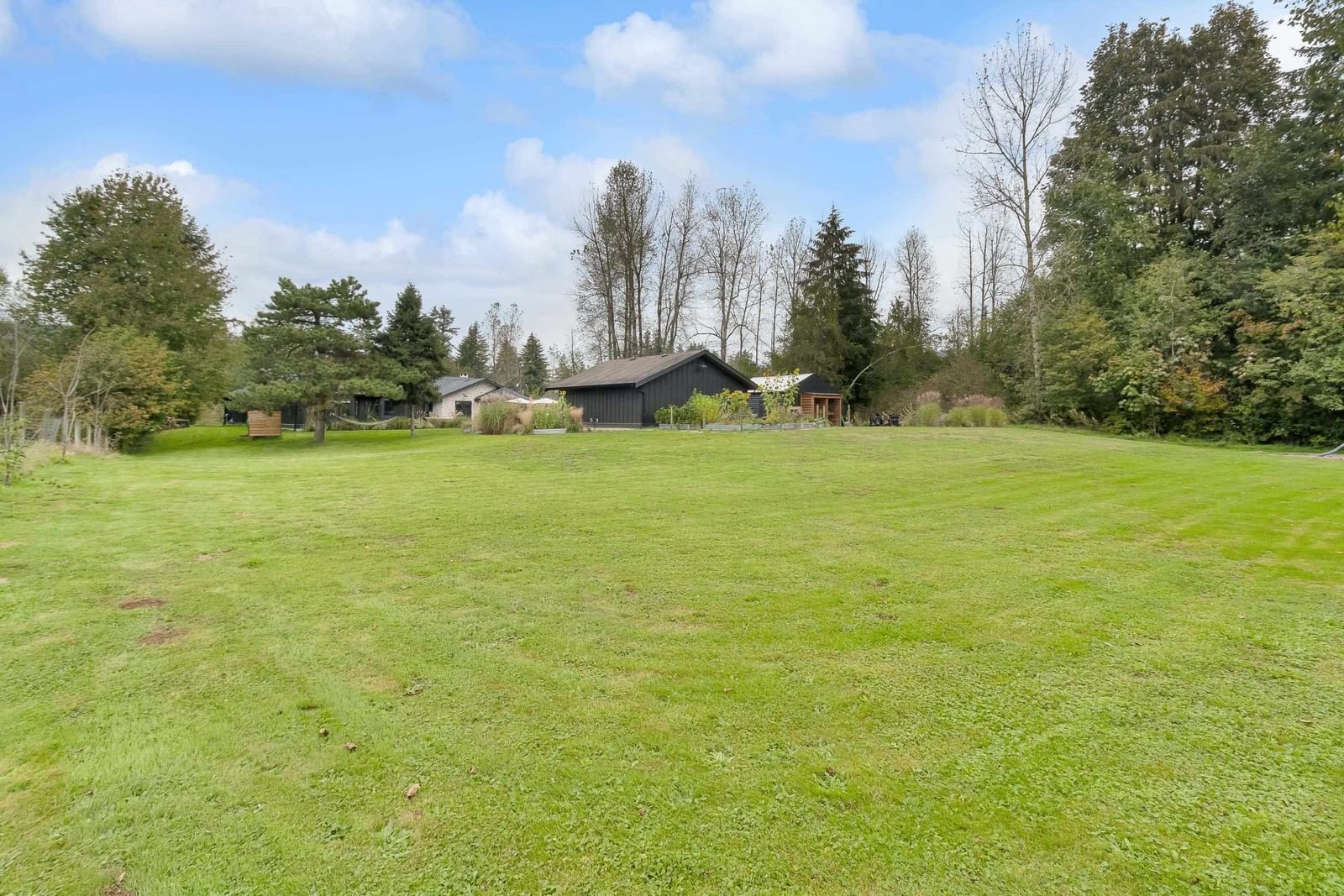 Listing Image 29