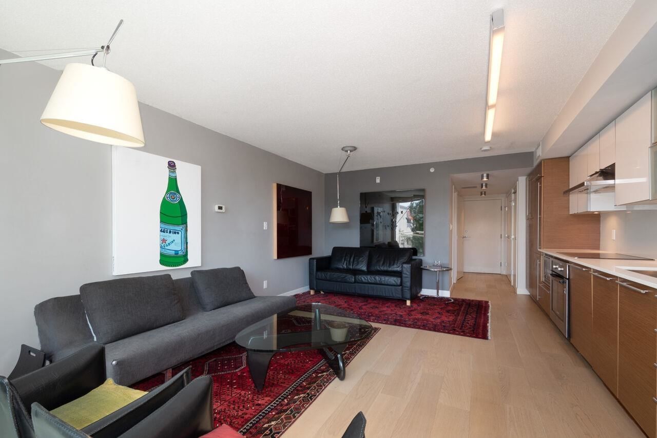 Listing Image 11