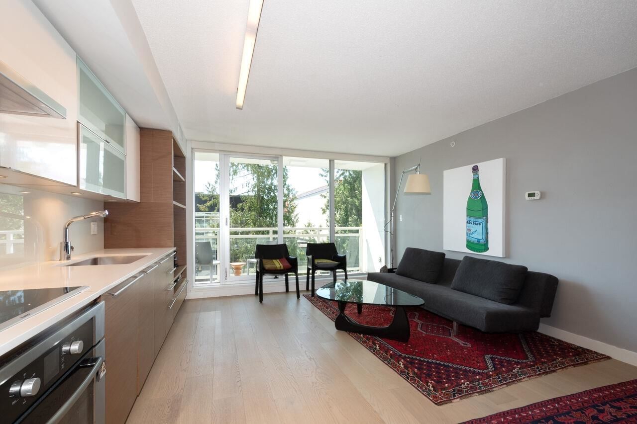 Listing Image 6