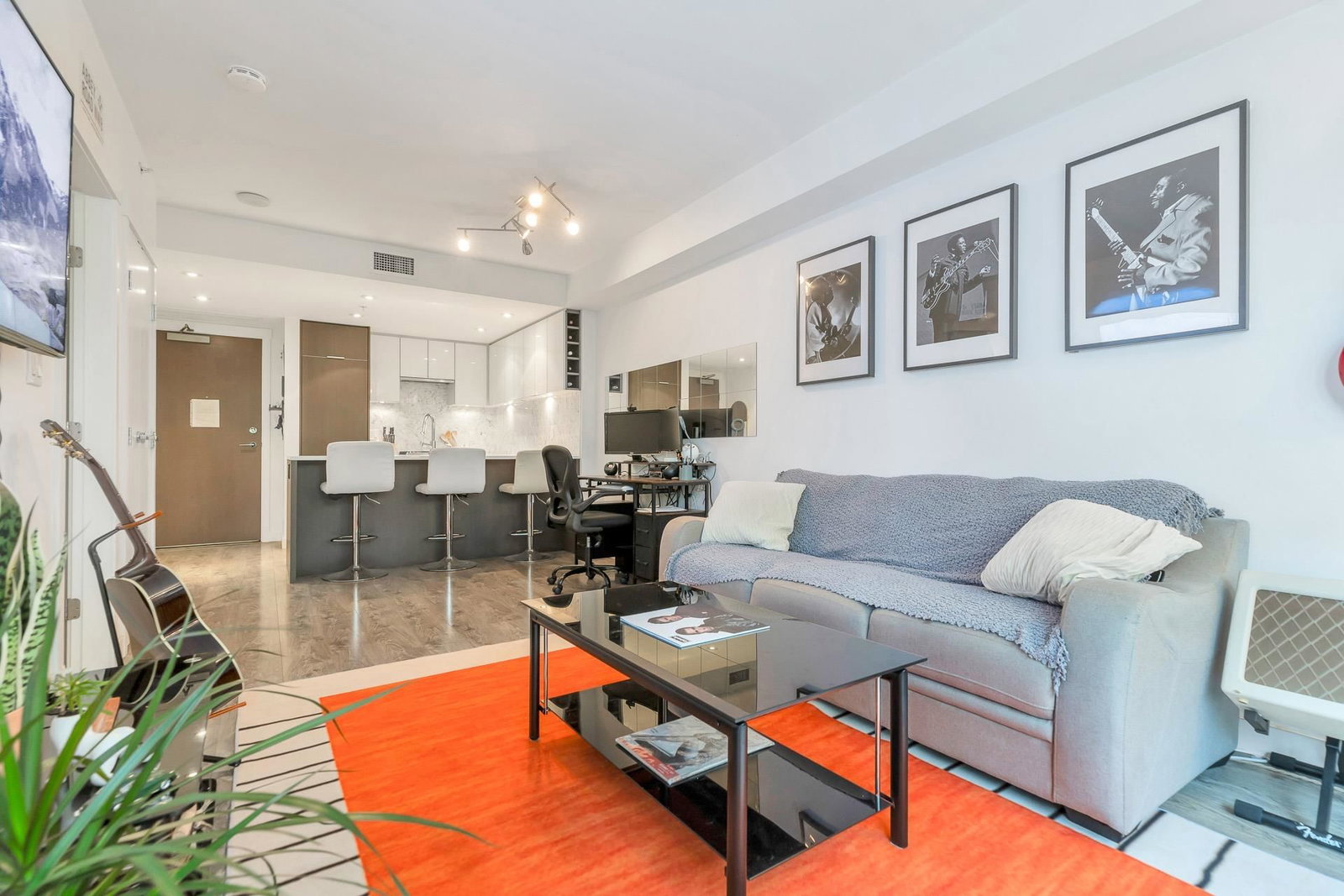 Listing Image 19