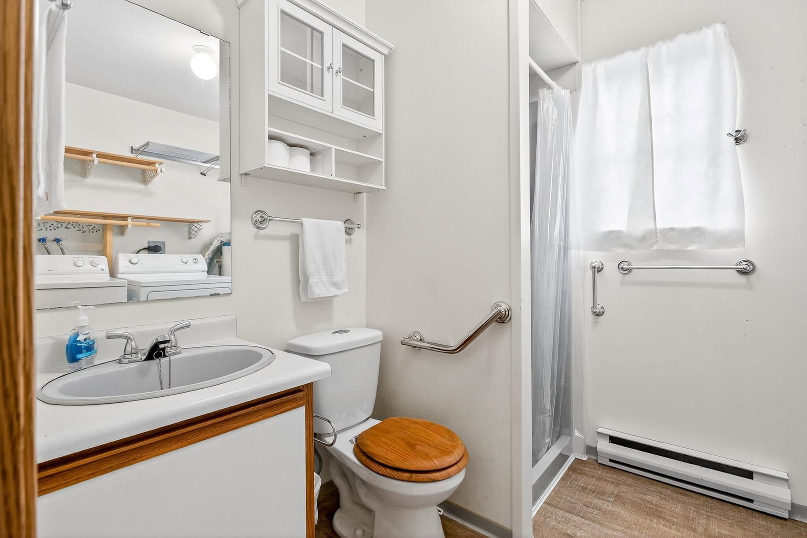 Listing Image 13