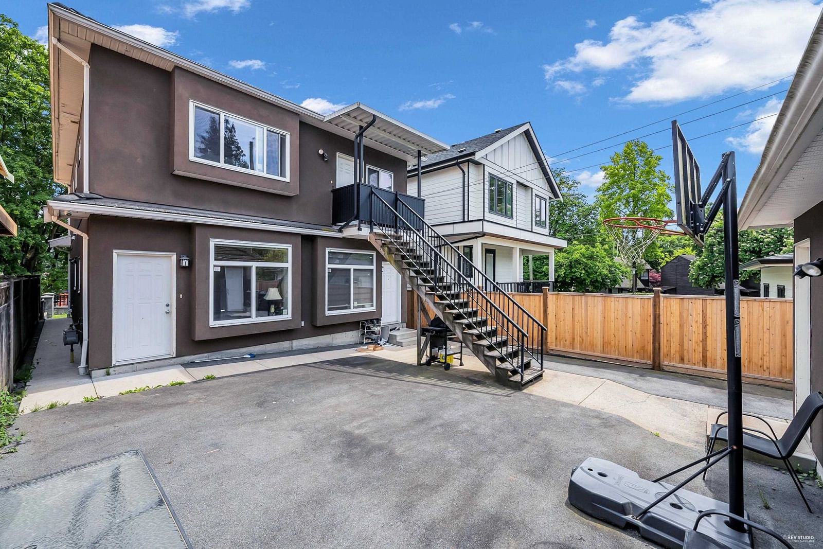 Listing Image 19