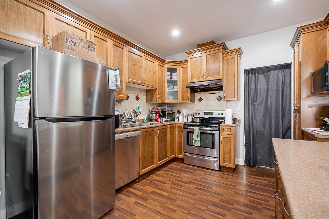 Listing Image 8
