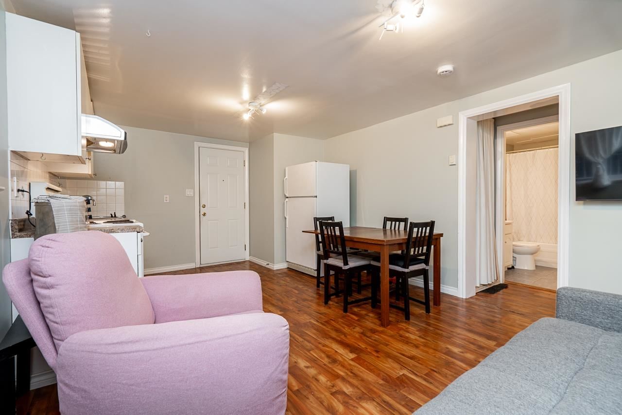 Listing Image 19