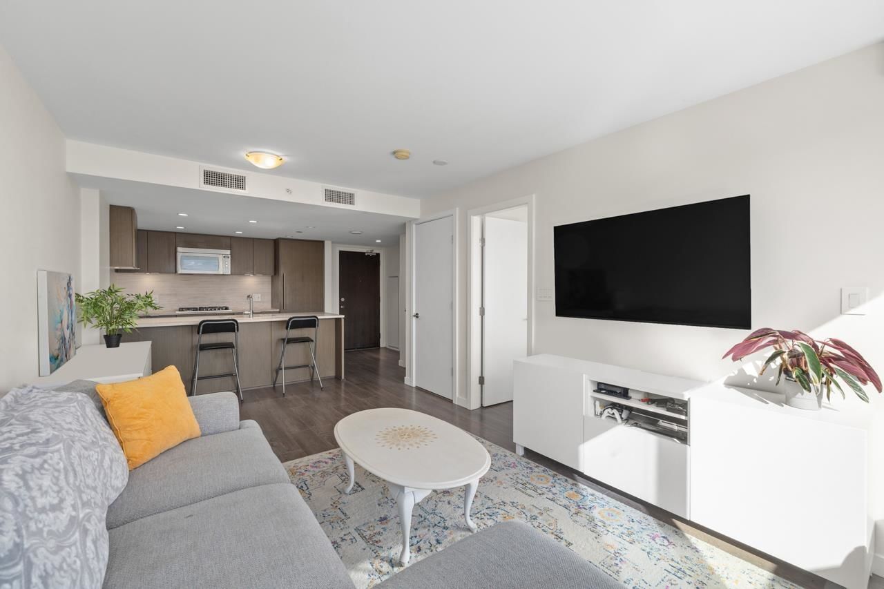 Listing Image 5