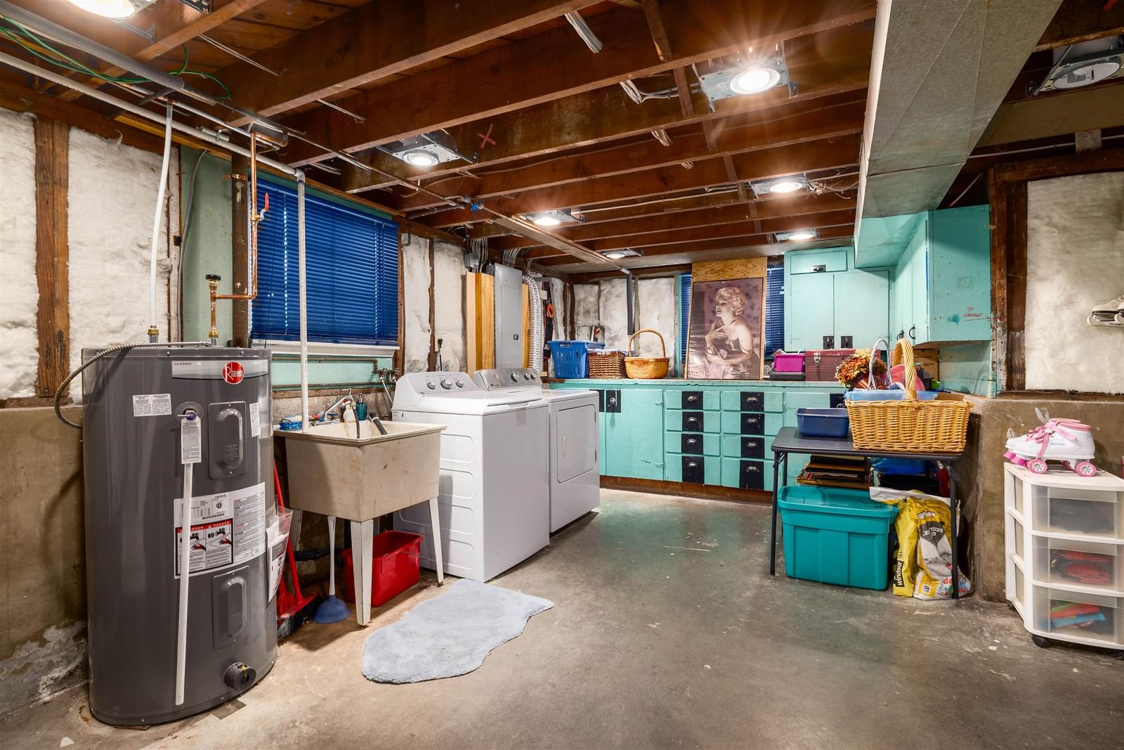Listing Image 9