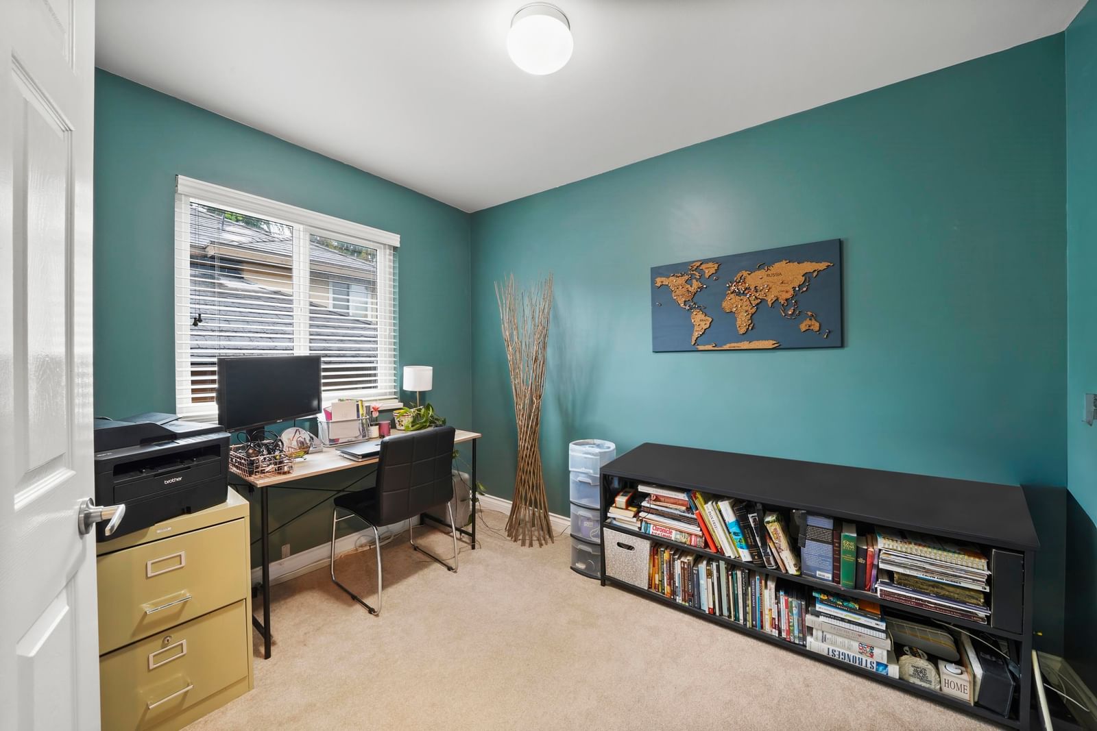 Listing Image 12