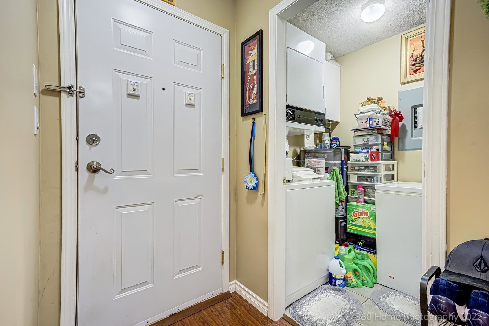 Listing Image 12